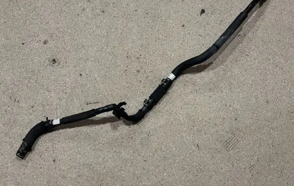 Audi e-tron Electric car engine cooling hoses/pipes 4KE819928H