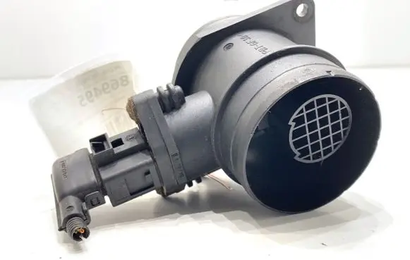 Volkswagen Touran I Mass air flow meter 038906461B