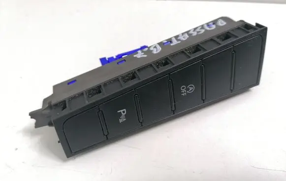 Volkswagen PASSAT B7 Parking (PDC) sensor switch 3AC927137K