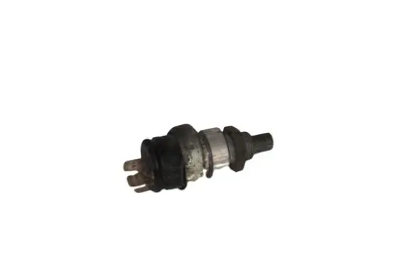 Mercedes-Benz Sprinter W901 W902 W903 W904 Brake pedal sensor switch 0005456909