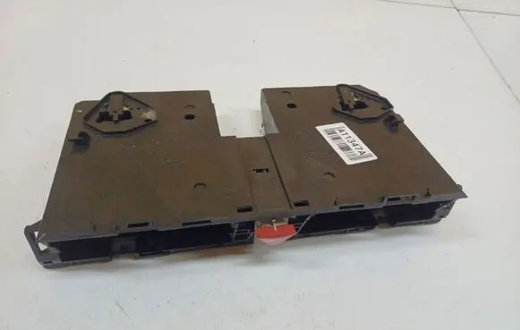 Volkswagen PASSAT B6 Hazard light switch 3C0858407
