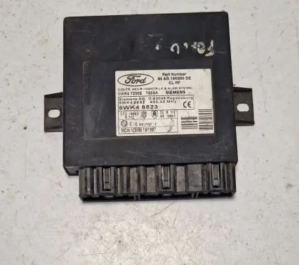 Ford Focus Comfort/convenience module 98AG15K600DE 5WK48682 5WK48823