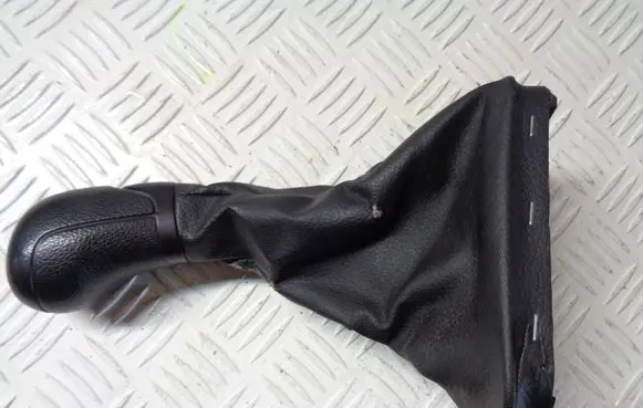 Skoda Rapid (NH) Gear shifter/selector 5JB711113F