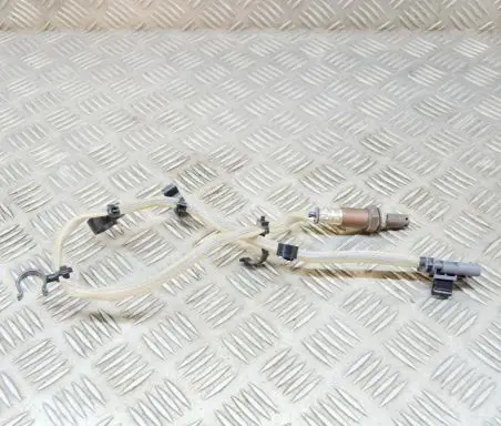 Volvo XC40 Lambda probe sensor 32330007