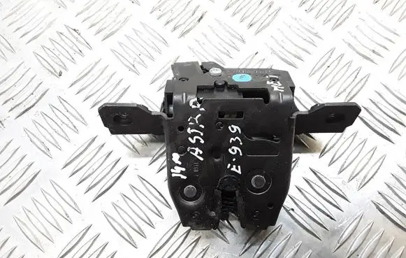 Opel Astra J Tailgate/trunk/boot lock/catch/latch