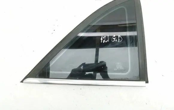 Hyundai Santa Fe Rear side window