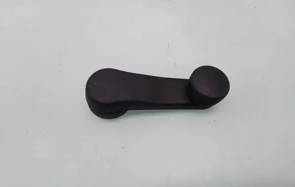 Volkswagen Golf IV Front door window winding handle 1H0837581