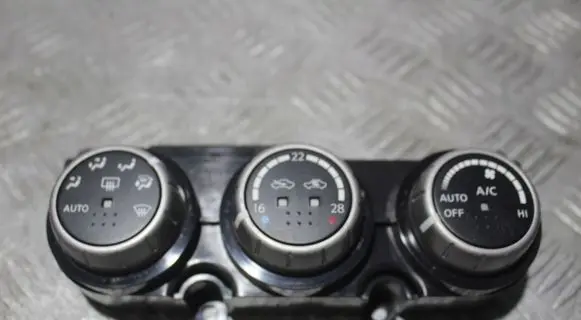 Nissan Murano Z50 Climate control unit 27500CC000