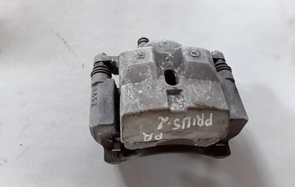 Toyota Prius (XW30) Front brake caliper 4773047060