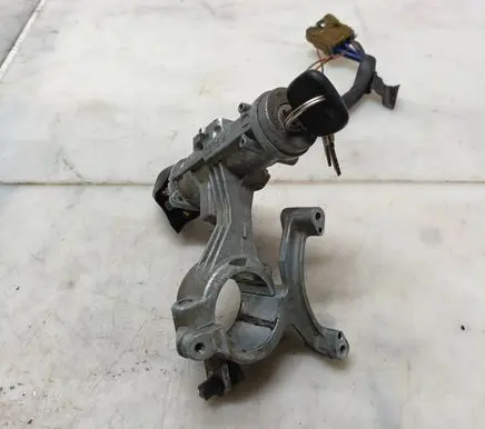 Mitsubishi Pajero Ignition lock 337514