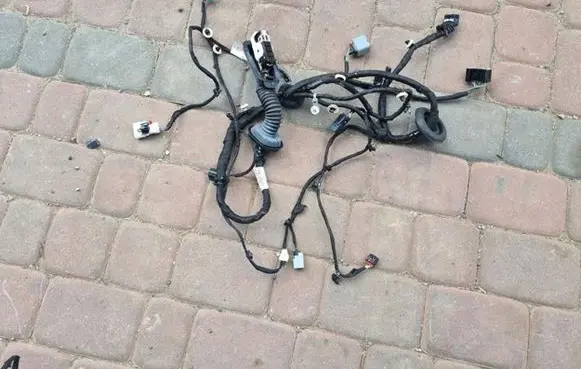 Opel Insignia B EUR ISO radio connector 39153007