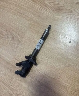 Ford Focus Fuel injector 0445110353