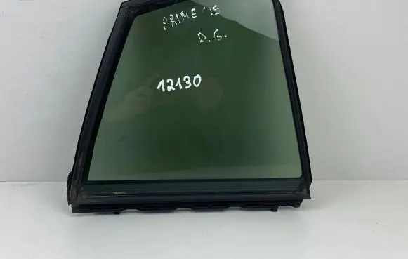 Rear vent window glass