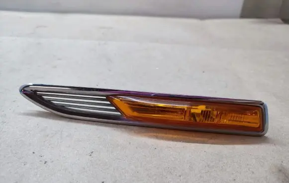 Ford Mondeo MK IV Front fender indicator light 7S7113K354BD