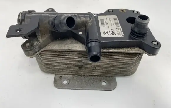 Engine oil radiator