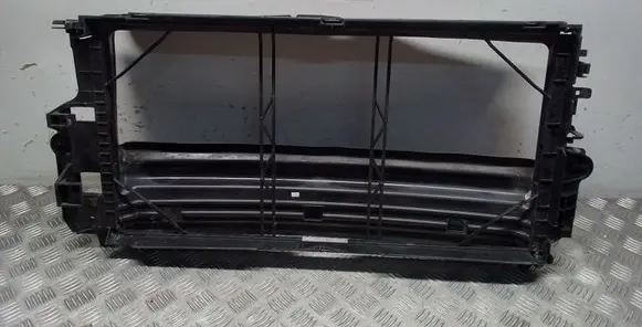 Radiator support slam panel bracket