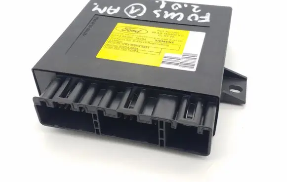 Ford Focus Door central lock control unit/module 98AG15K600KC 5WK48620C T83SA