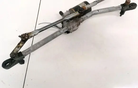 Fiat Punto (188) Front wiper linkage and motor
