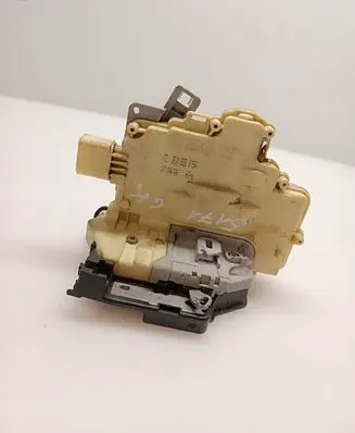 Audi Q7 4L Rear door lock 3C4839015A