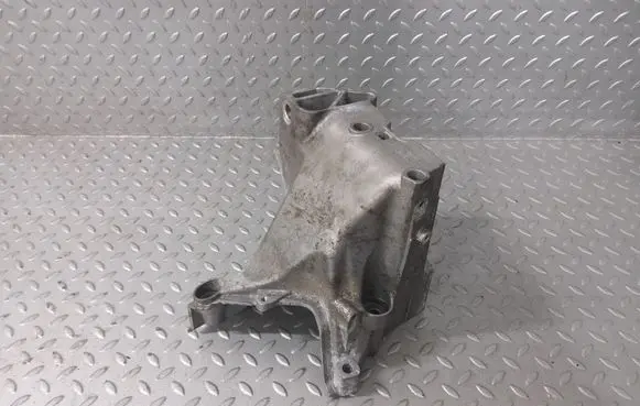 Skoda Fabia Mk3 (NJ) Engine mounting bracket 04C199207AD