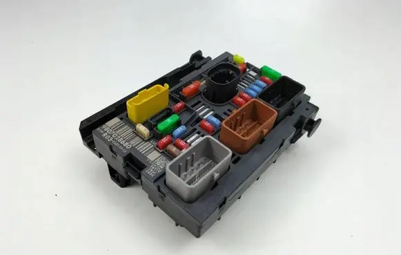 Fiat Scudo Fuse module 9807028680