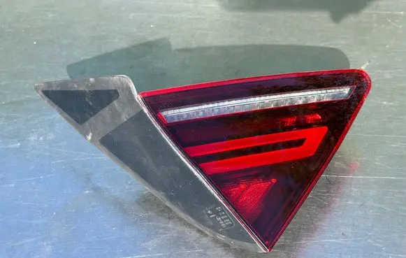 Audi A7 S7 4G Tailgate rear/tail lights 4G8945093H F03575500 AU573