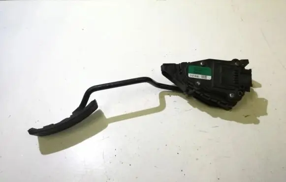 Volvo S40, V40 Accelerator throttle pedal 6PV00830101