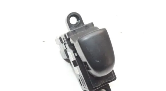 Nissan Leaf I (ZE0) Other switches/knobs/shifts 254111KL5A