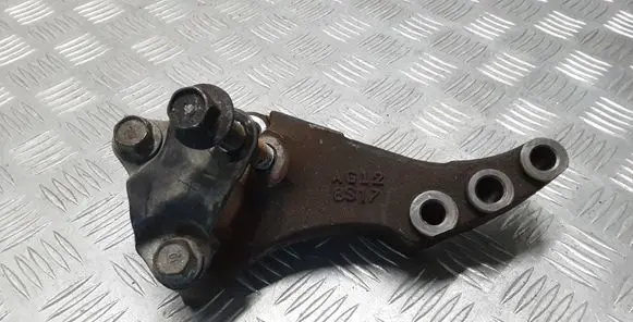 Honda Accord Engine mounting bracket