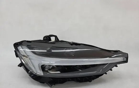 Volvo XC60 Headlight/headlamp 32404710