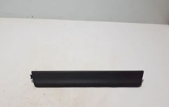 Volvo XC60 Front sill trim cover 31250823