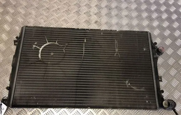Volkswagen Golf Plus Coolant radiator 872272S
