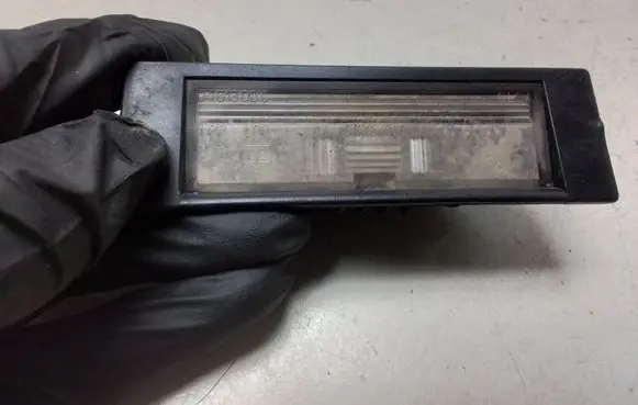 Alfa Romeo 159 Number plate light 04613000