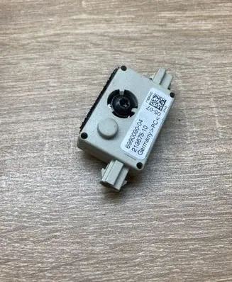 BMW 3 E90 E91 Aerial antenna amplifier 6990090 213675