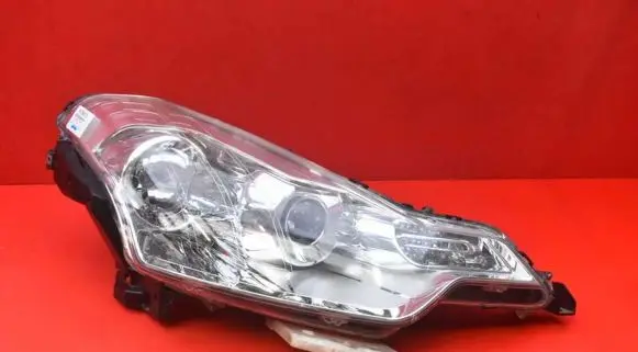 Citroen C-Crosser Headlight/headlamp P7143R