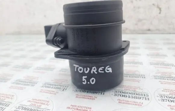 Volkswagen Touareg I Mass air flow meter 074906461B