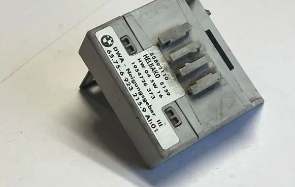 BMW 3 E46 Yaw turn rate sensor 6923215