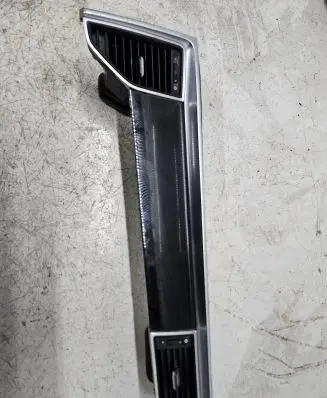 Dashboard glove box trim