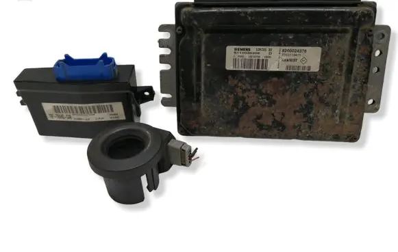 Renault Kangoo I Engine ECU kit and lock set 7700110471 8200024376 S110030306D