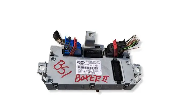 Peugeot Boxer Fuse box set 1364523080