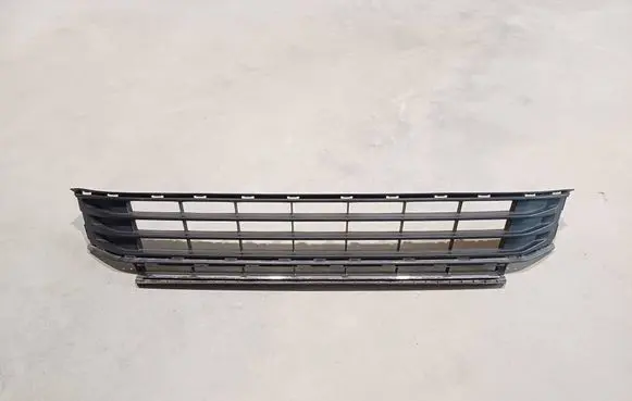 Volkswagen Touran III Front bumper lower grill 5TA853677M