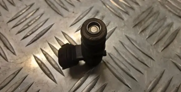 Hyundai Getz Fuel injector 3531022600 9280930008