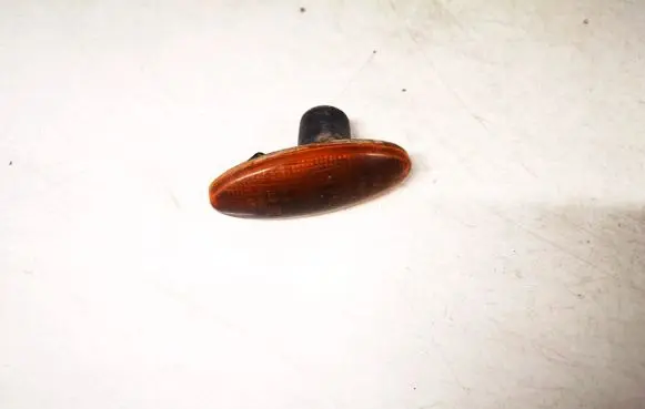 Opel Vectra B Front fender indicator light 90504212