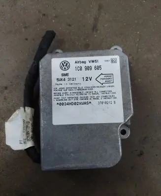 Seat Alhambra (Mk1) Airbag control unit/module 1C0909605 37010212B 5WK43121