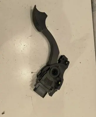 Ford Mondeo MK IV Accelerator throttle pedal 6G929F836RC 6PV00922014 112008
