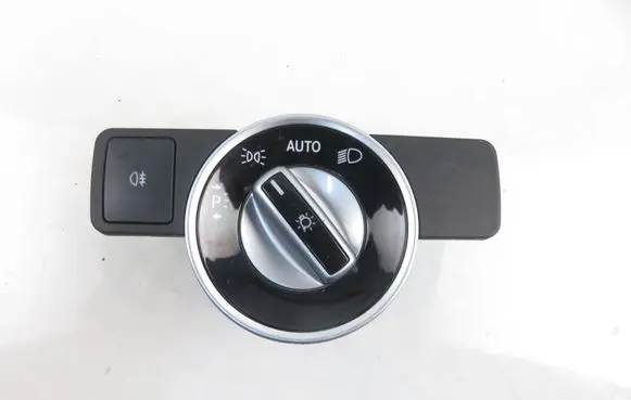 Mercedes-Benz CLA C117 X117 W117 Light switch 2129050551