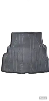 Trunk/boot floor carpet liner