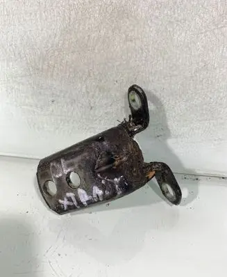 Nissan X-Trail T31 Front door upper hinge