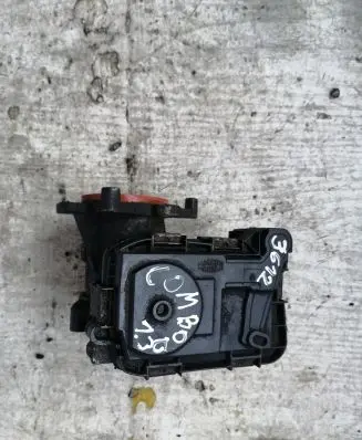 Opel Combo D Throttle valve 55255919