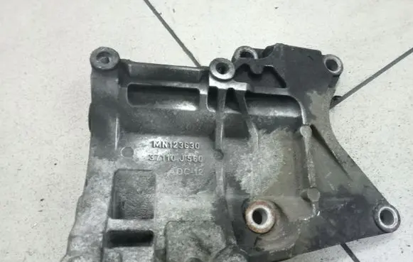 Generator/alternator bracket